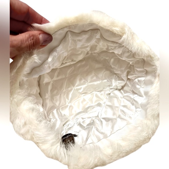 NWOT (tag is detached) J. McLaughlin White Rabbit Fur Crown Hat - Picture 3 of 7